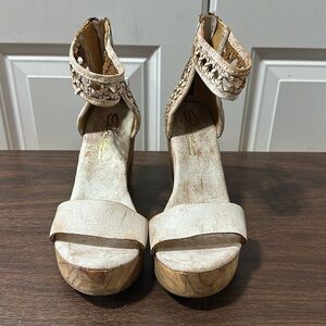 Sbicca Cream and Tan Platform Sandals